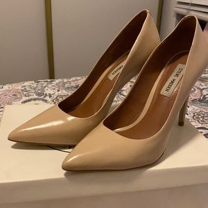 Steve Madden pumps